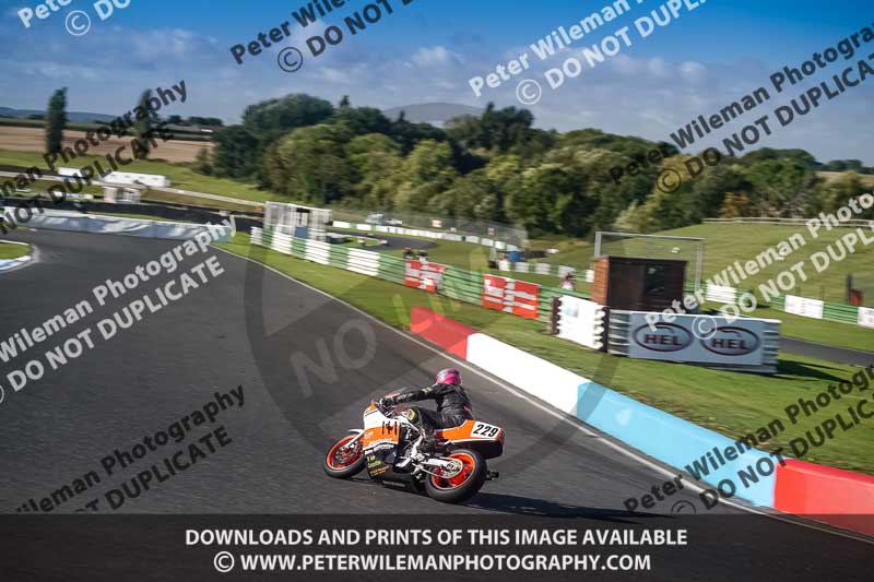 enduro digital images;event digital images;eventdigitalimages;mallory park;mallory park photographs;mallory park trackday;mallory park trackday photographs;no limits trackdays;peter wileman photography;racing digital images;trackday digital images;trackday photos